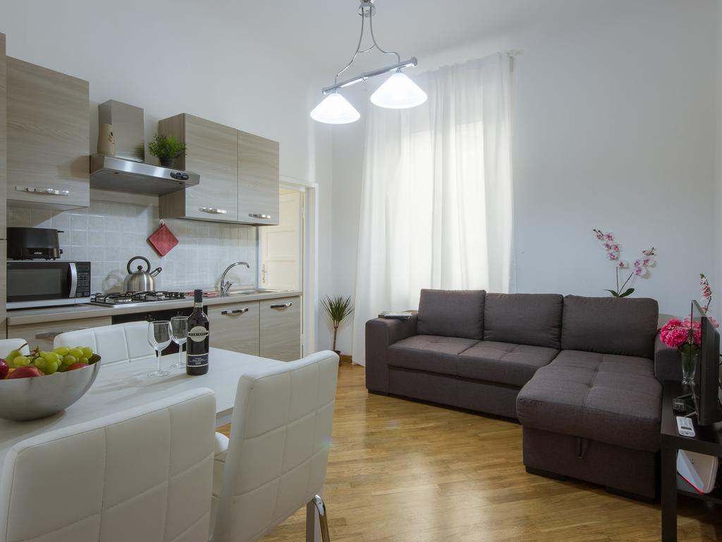 Stylisch Canacci 2 Bedroom Apartment Флоренция Экстерьер фото